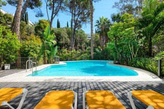 Frontline Beach Apartment for sale in Jardines del Mediterráneo