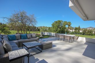 Frontline Golf Apartment for sale in Alcores del Golf