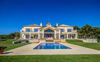 Villa with Sea Views for sale in La Zagaleta