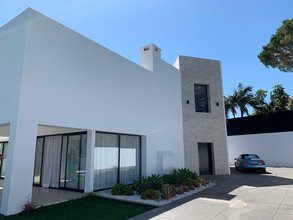 Modern Villa for sale in Linda Vista