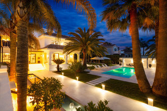 5 Bed 5 Bath Villa for sale in Los Naranjos Golf