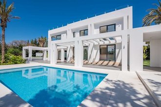 Villa with Sea Views for sale in Rocio de Nagüeles