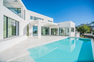 Villa with Sea Views for sale in Haza del Conde