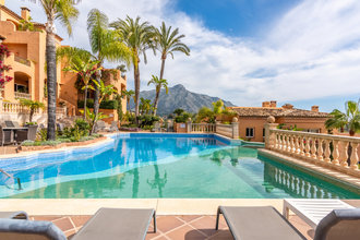 Apartment with Sea Views for sale in Les Belvederes