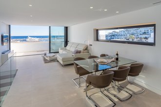 Penthouse with Sea Views for sale in Puerto Banus