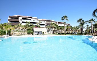 Apartment with Sea Views for sale in Los Flamingos