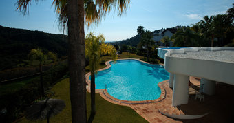Apartment with Sea Views for sale in Lomas de la Quinta
