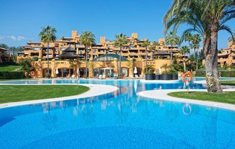 Apartment with Sea Views for sale in Los Granados del Mar